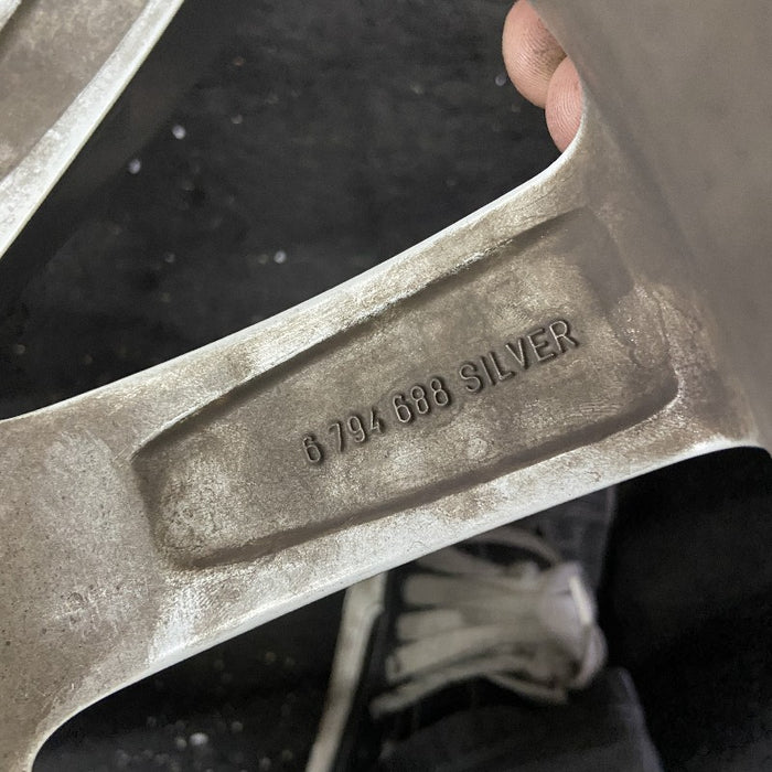 18" BMW 528i 11-16 18x8 alloy 10 spoke frt rear alternating spoke silver Original OEM Wheel Rim