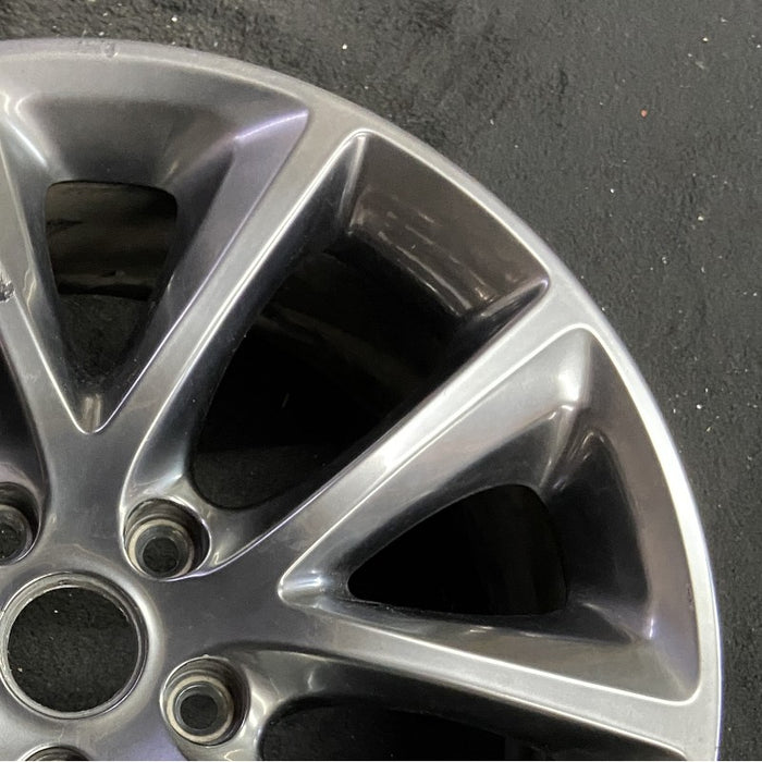 20" DURANGO 14-15 20x8 5 spoke V spoke Original OEM Wheel Rim - Close-Up Detail