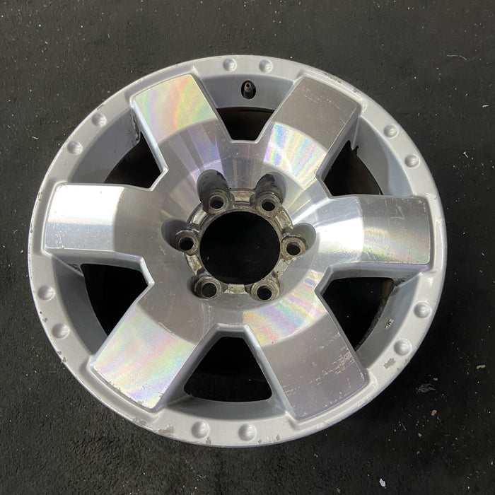 17" FJ CRUISER 07 , alloy Original OEM Wheel Rim - Close-Up Detail