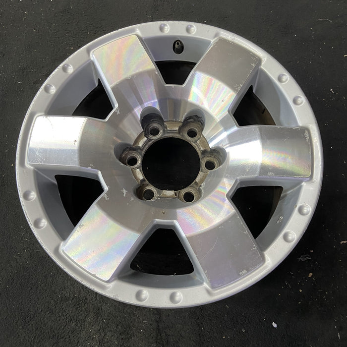 17" FJ CRUISER 07 , alloy Original OEM Wheel Rim - Close-Up Detail