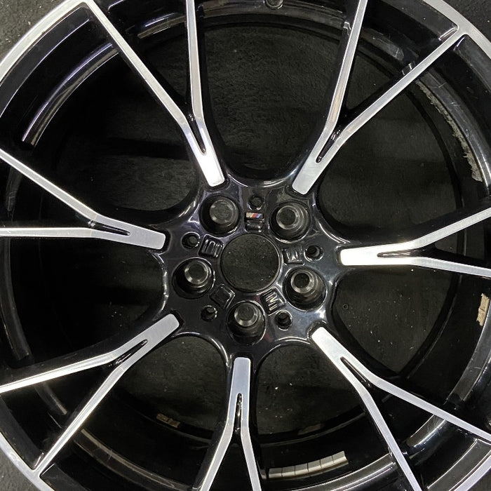 20" BMW M5 19-20 20x9.5 7 spoke Y spoke design Original OEM Wheel Rim - Angle View