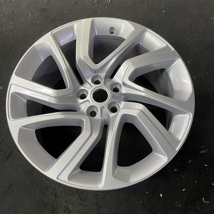 21" RANGE ROVER SPORT 18-22 21x9.5 , 5 spoke , silver Original OEM Wheel Rim - Close-Up Detail