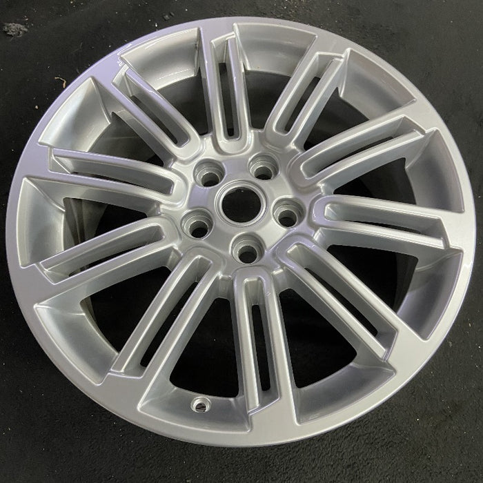 20" LR4 10-13 alloy 20x8.5 10 split spoke silver sparkle Original OEM Wheel Rim - View 7