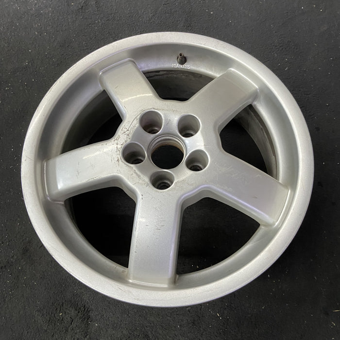 16" BEETLE 03-04 16x6.5, alloy, 5 spoke Original OEM Wheel Rim - Close-Up Detail