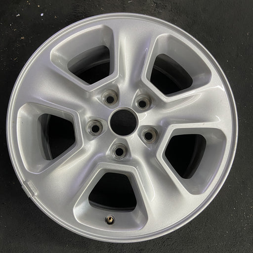 17" GRAND CHEROKEE 14-17 17x8 Original OEM Wheel Rim - Angle View