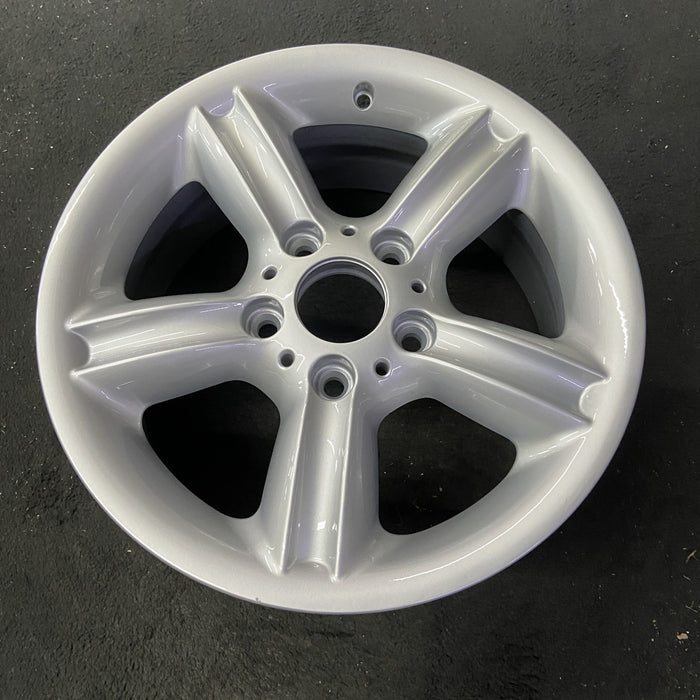 16" BMW 325i 04-06 16x7, alloy, 5 spoke, fluted Original OEM Wheel Rim - Close-Up Detail