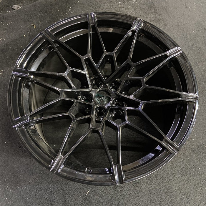 20" BMW M3 21-25 20x10.5 10 V spoke w/o machined face Original OEM Wheel Rim - View 7