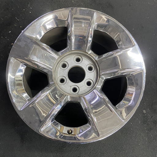 20" SIERRA 1500 PICKUP 19 classic , 20x9, 5 spoke, covered lug nuts, Original - Angle View