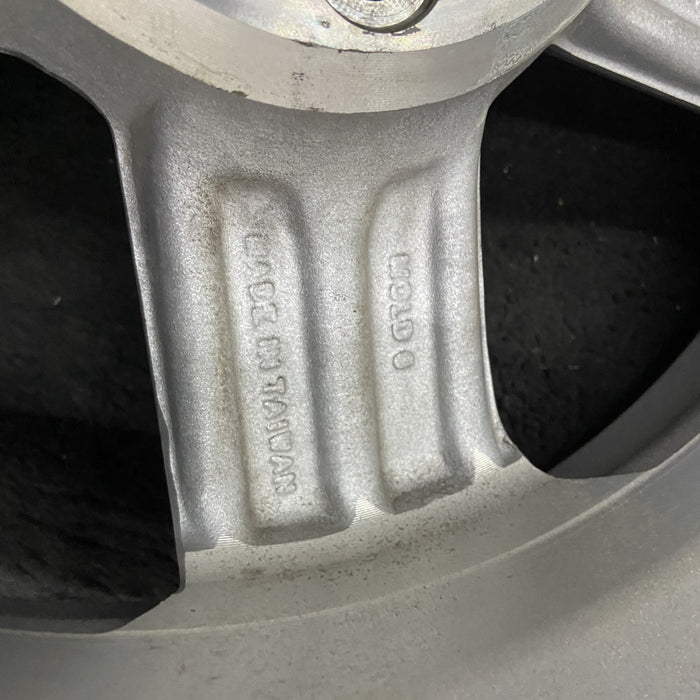16" EQUINOX 05-06 16x6.5, aluminum, Original OEM Wheel Rim - Additional View