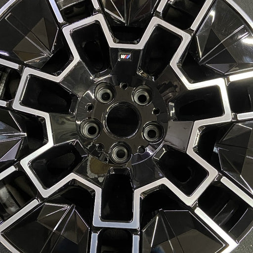 19" BMW 430i 25 19x9 7 spoke Original OEM Wheel Rim - Angle View
