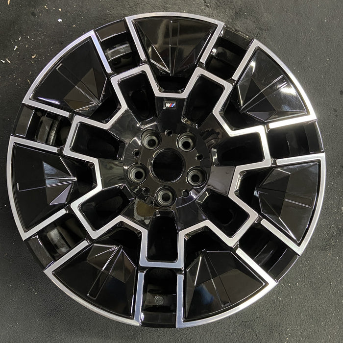19" BMW 430i 25 19x9, 7 spoke Original OEM Wheel Rim - Angle View