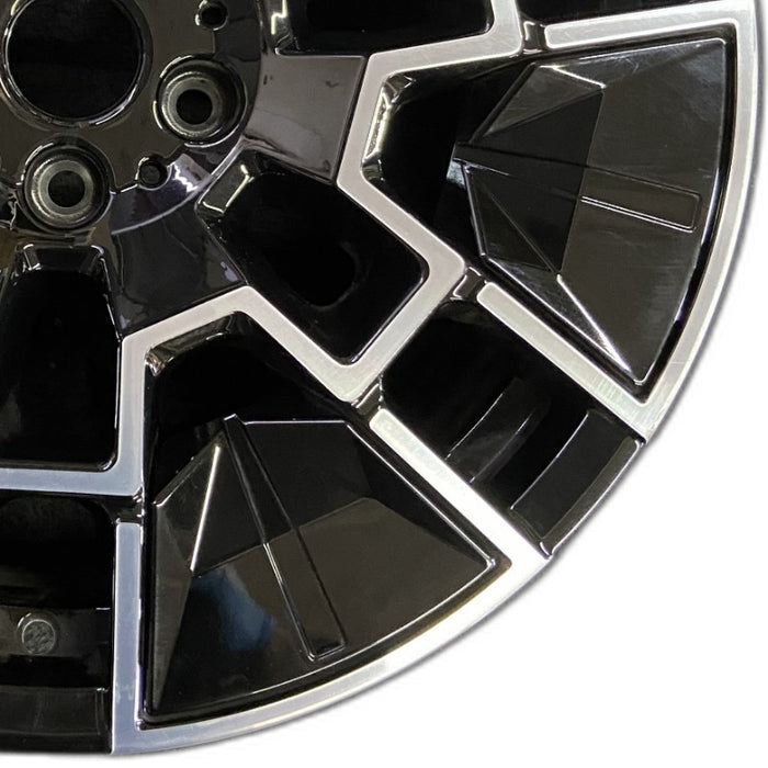 19" BMW 430i 25 19x9 7 spoke Original OEM Wheel Rim - Close-Up Detail
