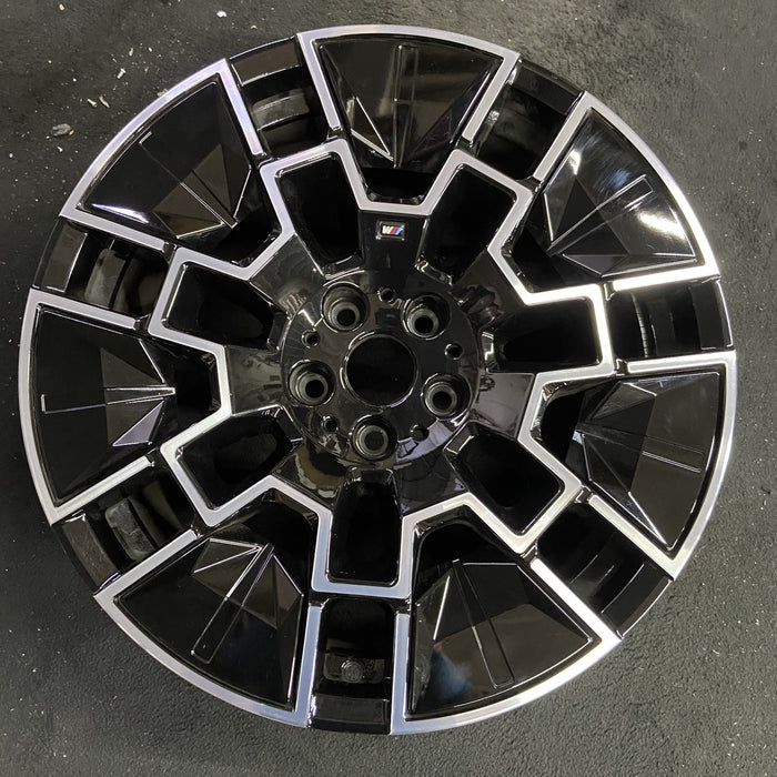 19" BMW 430i 25 19x8.5, 7 spoke Original OEM Wheel Rim - Angle View