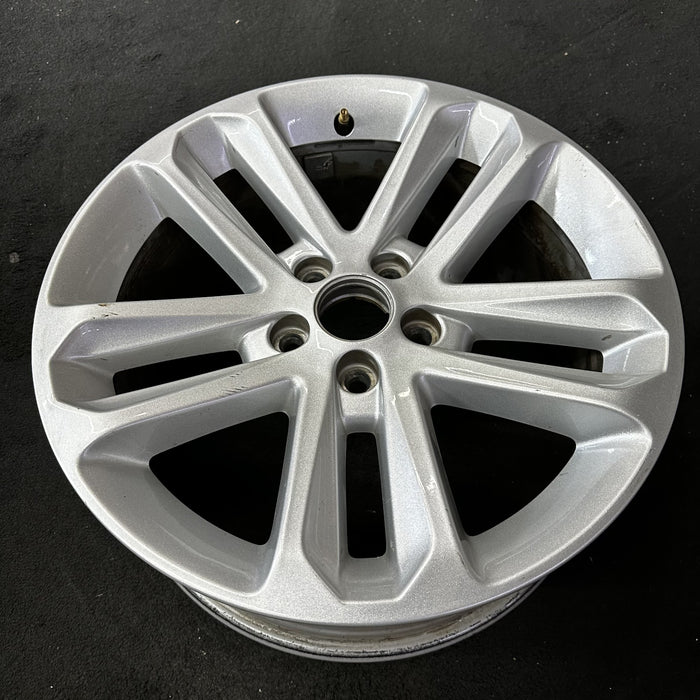 18" EXPLORER 11-12 18x8 , Original OEM Wheel Rim - Close-Up Detail