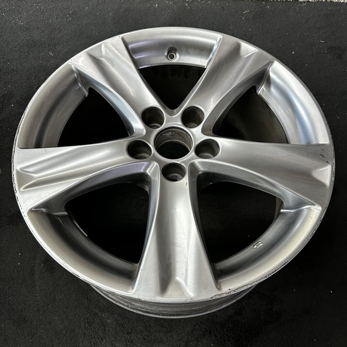 18" LEXUS IS250 11 18x8.5 , 5 spoke, grooved Original OEM Wheel Rim - Close-Up Detail