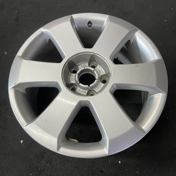 17" AUDI A4 03-05 17x7.5 , 6 spoke, Conv Original OEM Wheel Rim - Close-Up Detail