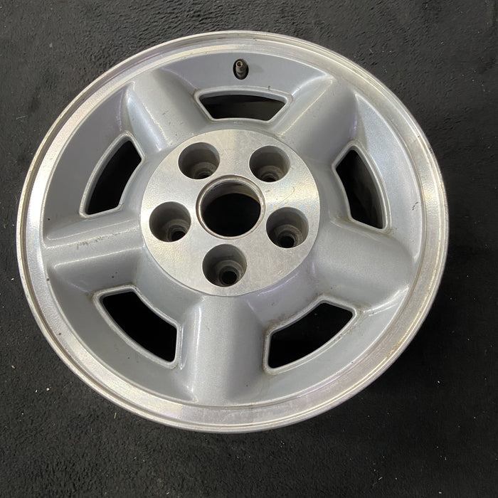 15" BLAZER S10/JIMMY S15 01 4x4, 15x7, aluminum, Chevrolet, opt N90, opt YC5 - Close-Up Detail