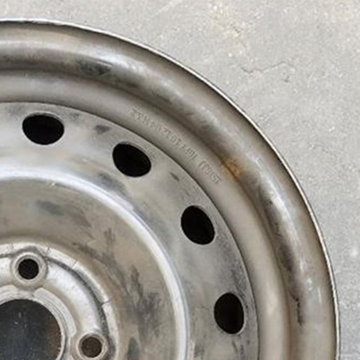 15" CIVIC 01-03 15x6, steel Original OEM Wheel Rim - Close-Up Detail