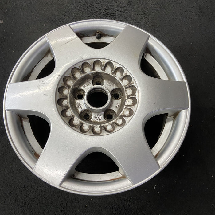 16" BEETLE 02 16x6.5, alloy, 6 straight spoke Original OEM Wheel Rim - Close-Up Detail