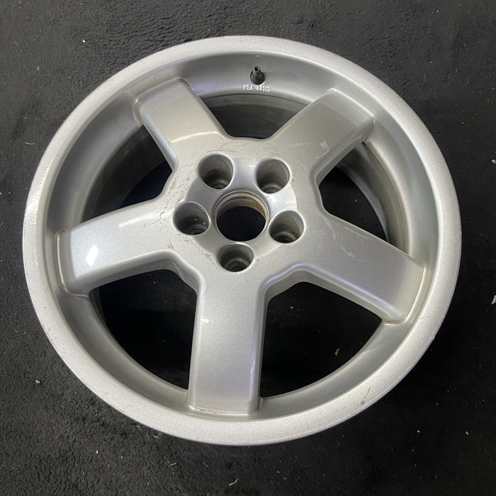 16" BEETLE 03-04 16x6.5, alloy, 5 spoke Original OEM Wheel Rim - Close-Up Detail