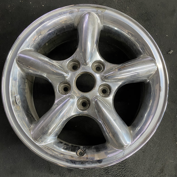 17" GRAND CHEROKEE 02 aluminum, 17x7.5, 5 spoke, chrome finish Original OEM - Angle View