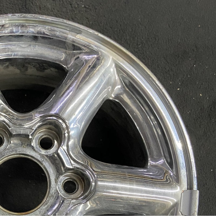 16" YUKON 99 16x7 Denali aluminum Original OEM Wheel Rim - Close-Up Detail