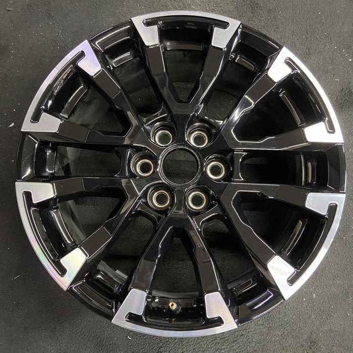 18" TRAVERSE 24 , 18x7.5, gloss black Original OEM Wheel Rim - Angle View