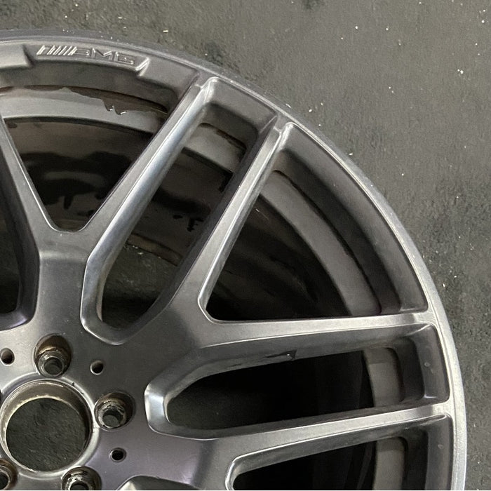 22" MERCEDES GLE-CLASS 16 292 Type SUV Cpe VIN E 4th digit GLE63 22x11.5 14 - Close-Up Detail