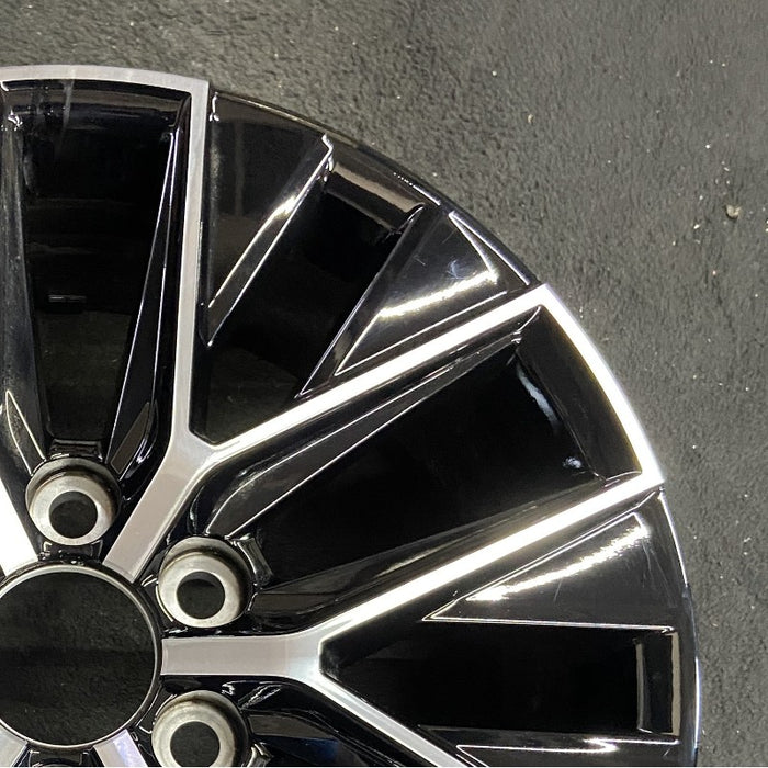 20" GX550 24 20x7.5 alloy machined black Original OEM Wheel Rim - Close-Up Detail