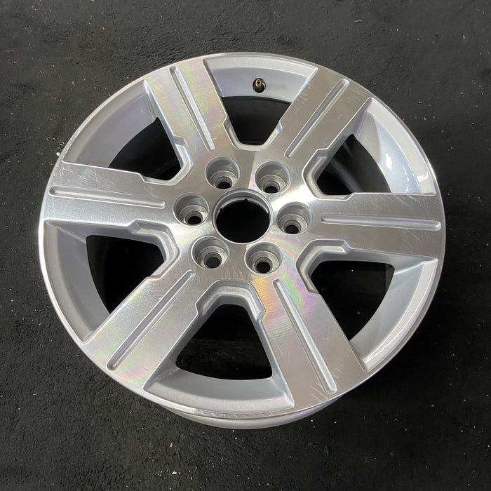 18" TRAVERSE 09-12 18x7.5 Original OEM Wheel Rim - Close-Up Detail