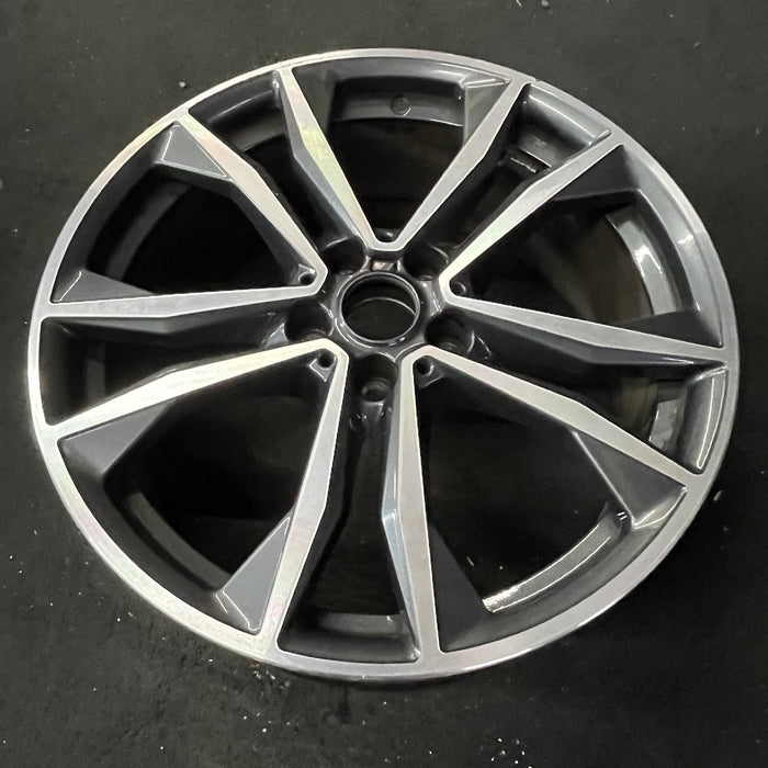 19" BMW X1 20 19x8 , 5 spoke, Original OEM Wheel Rim - Close-Up Detail