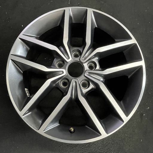 18" GRAND CHEROKEE 17 18x8, aluminum, w/o 75th Anniversary package; polished - Angle View