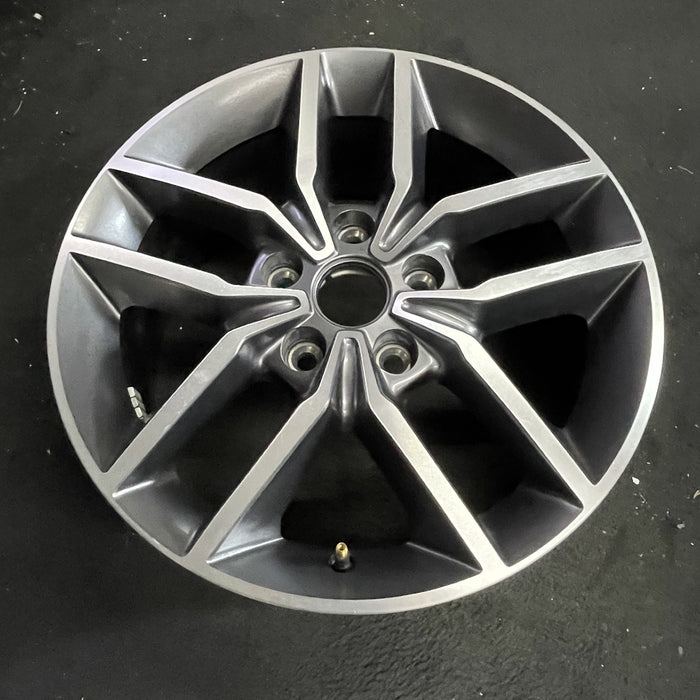 18" GRAND CHEROKEE 17 18x8, aluminum, w/o 75th Anniversary package; polished - Side Profile