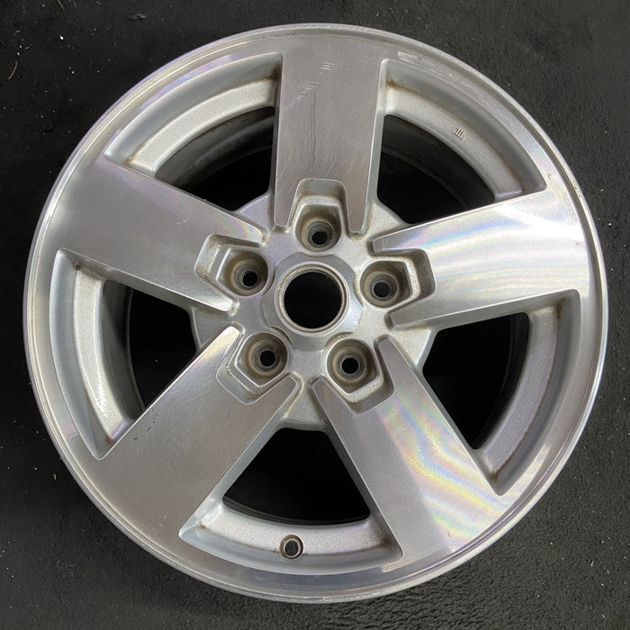 17" COMMANDER 06-08 17x7.5, aluminum, 5 spoke, spokes flush to outer rim - Angle View