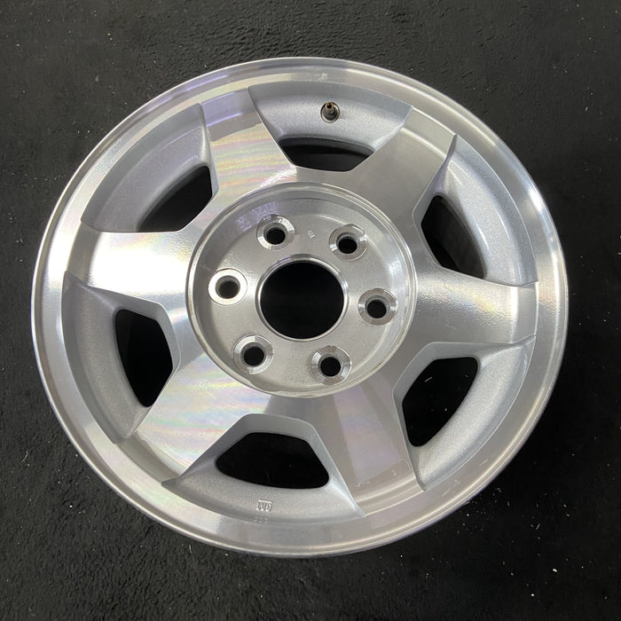 16" SAVANA 1500 VAN 05-08 16x7, Original OEM Wheel Rim - Close-Up Detail