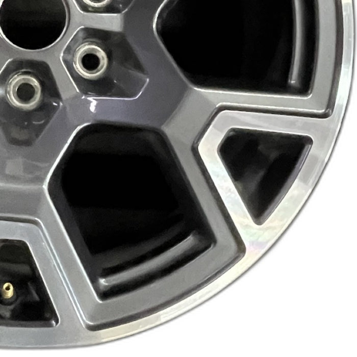 20" FORD F150 PICKUP 25 20x8.5 6 spoke single spoke Y spoke silver Original OEM - Close-Up Detail