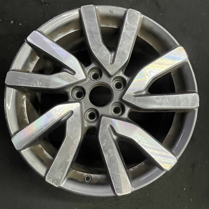 18" PILOT 19 18x8 alloy 5 V spoke factory installed w/machined face Original - Additional View