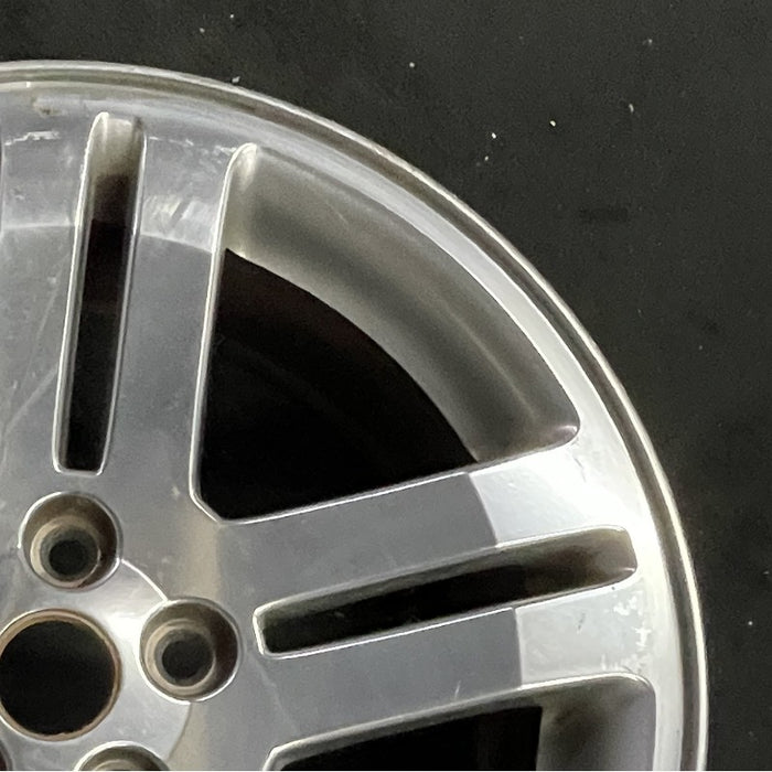 18" CHARGER 06 18x7.5 10 spoke 5 pairs polished w/o black accent Original OEM - Close-Up Detail