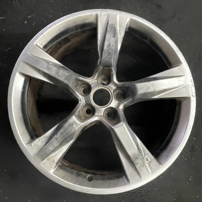 20" CAMARO 16-17 20x8.5, 5 solid spoke, silver Original OEM Wheel Rim - Angle View