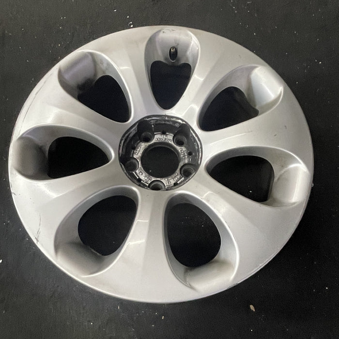 19" BMW 645i 04-05 19x8.5 , 7 spoke, flared spoke Original OEM Wheel Rim - Close-Up Detail