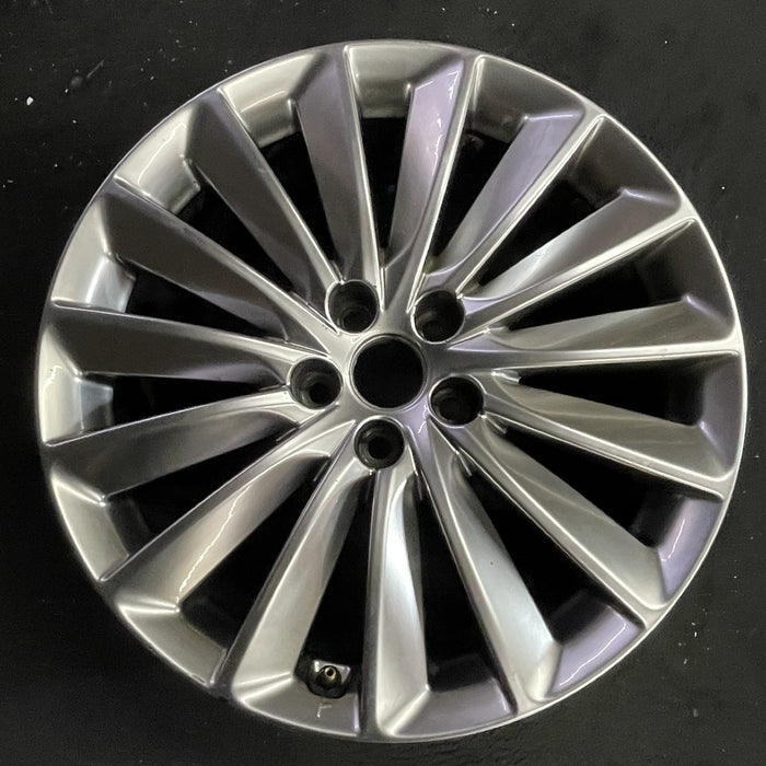 19" EQUUS 14-16 , 19x9 Original OEM Wheel Rim - Angle View