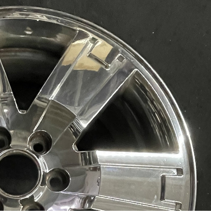 20" EXPEDITION 07 20x8.5 TPMS aluminum 6 spoke chrome Original OEM Wheel Rim - Close-Up Detail