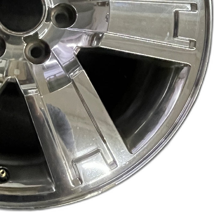 20" EXPEDITION 07 20x8.5 TPMS aluminum 6 spoke chrome Original OEM Wheel Rim - Close-Up Detail
