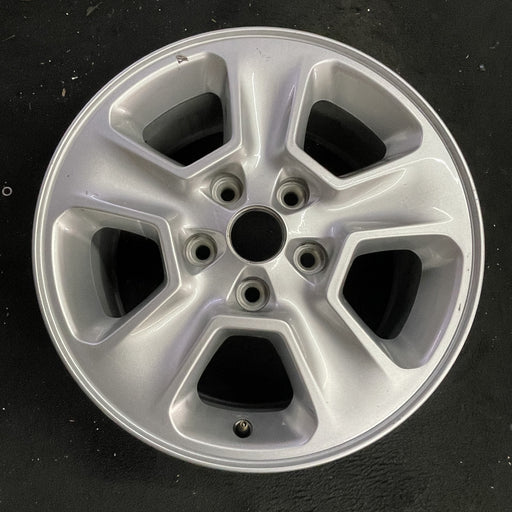 17" GRAND CHEROKEE 14-17 17x8 Original OEM Wheel Rim - Angle View