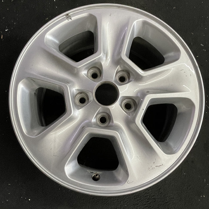 17" GRAND CHEROKEE 14-17 17x8 Original OEM Wheel Rim - Angle View