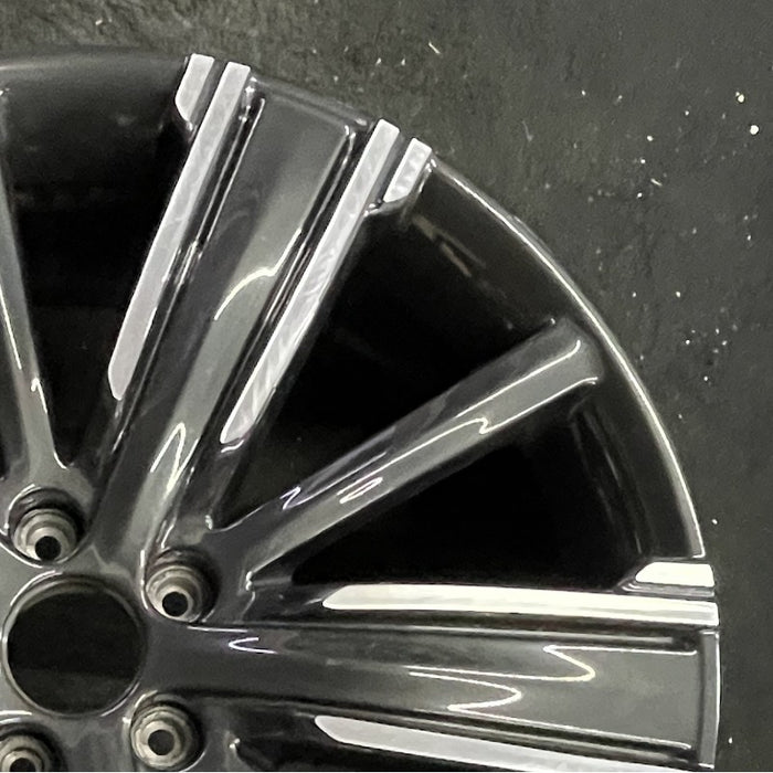 20" INFINITI QX50 21-22 20x8.5 10 spoke machined black Original OEM Wheel Rim - Close-Up Detail