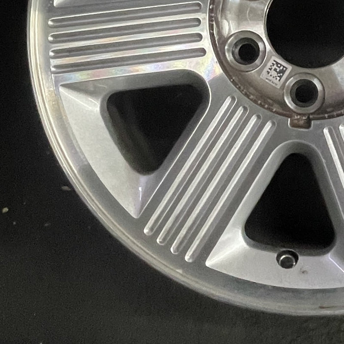 18" NAVIGATOR 03 18x7.5 aluminum 7 spoke Original OEM Wheel Rim