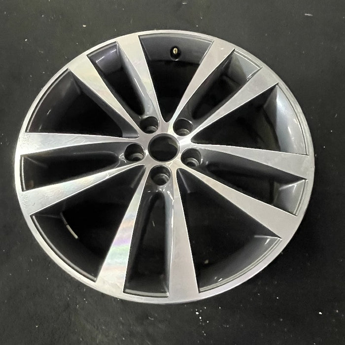 19" XE 17-18 19x7.5 alloy 5 split spoke machined face gray accent Original OEM Wheel Rim