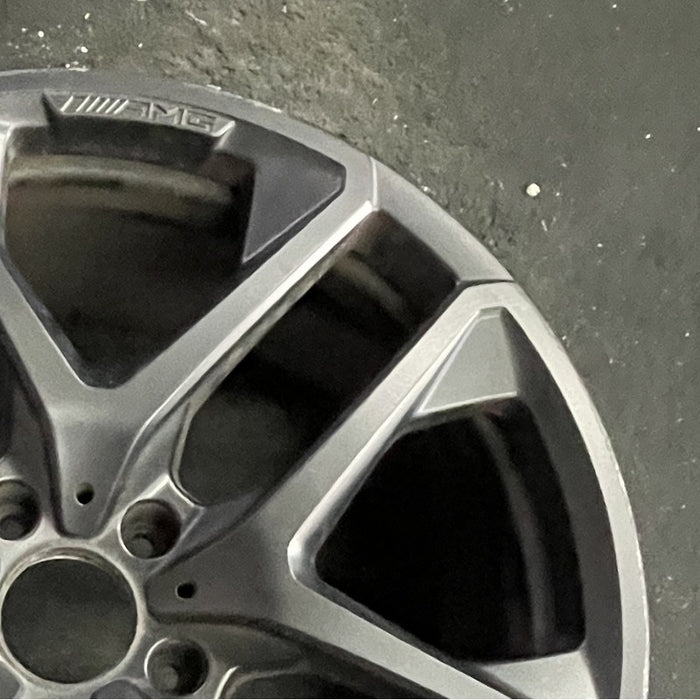 21" MERCEDES G-CLASS 20-24 463 Type G63 21x10 black Original OEM Wheel Rim - Close-Up Detail