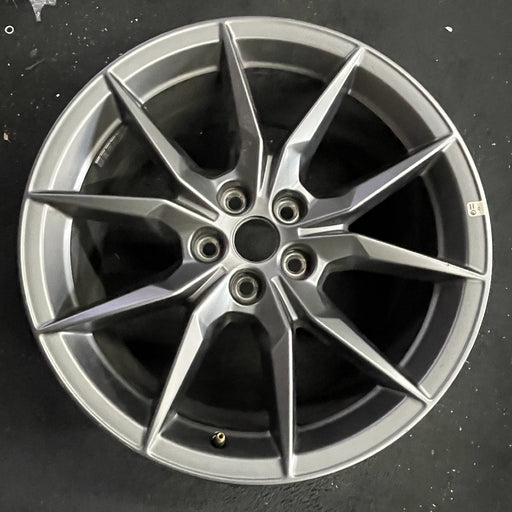 19" MUSTANG 24 19x10, Original OEM Wheel Rim - Angle View